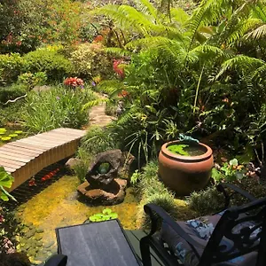  Ferienhaus The Secret Garden